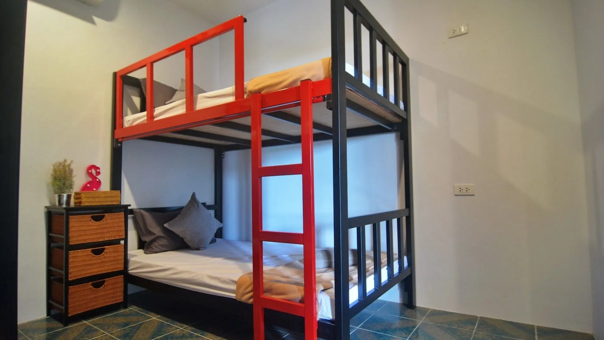 Lanta Hostel - Adults Only Ko Lanta